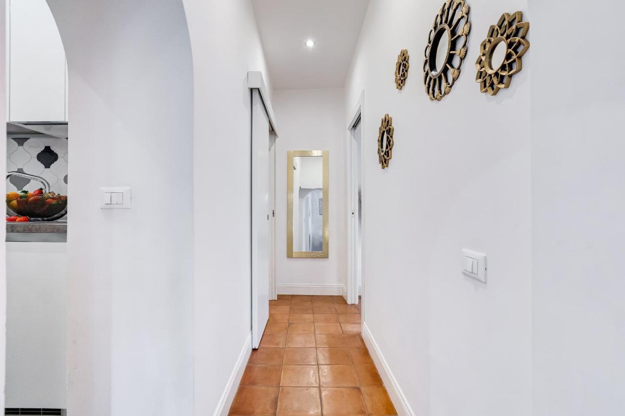 Campo Dei Fiori Royal Orchid Apartment Рим Екстериор снимка